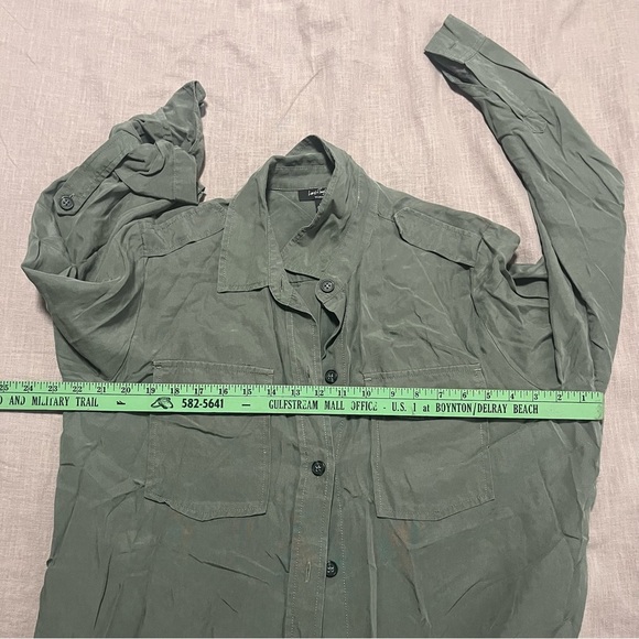 Lord & Taylor Olive Button-Down Utility Shirt Plus Size 1X roll sleeves shacket - Picture 7 of 7